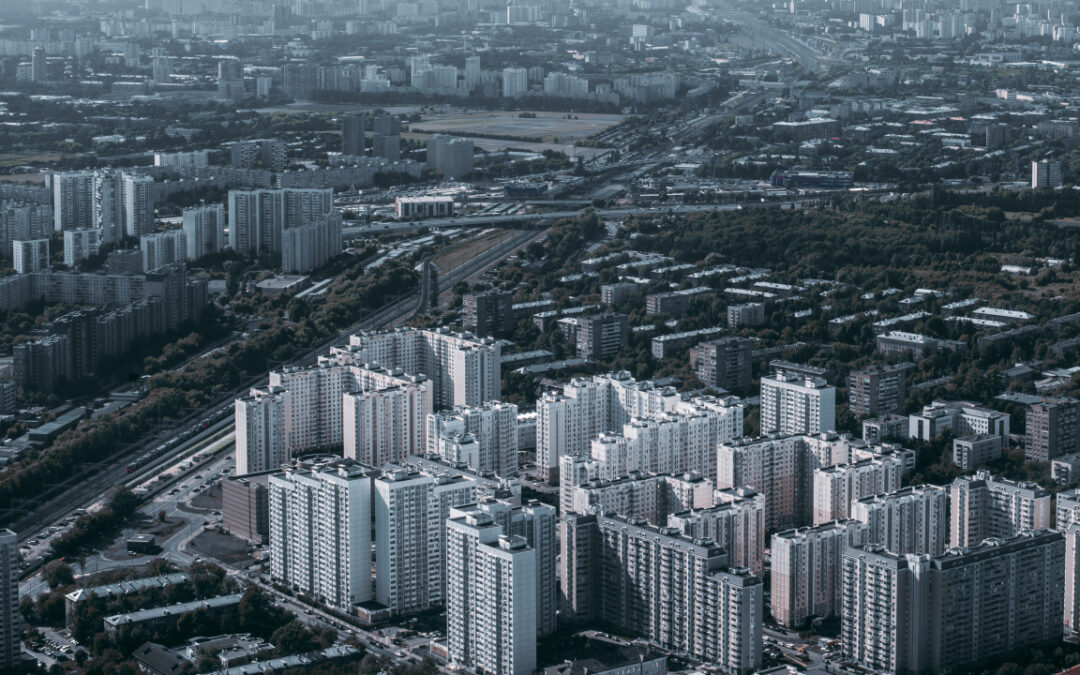 Jak sfinansować zakup nieruchomości inwestycyjnej – kredyt hipoteczny czy gotówka?