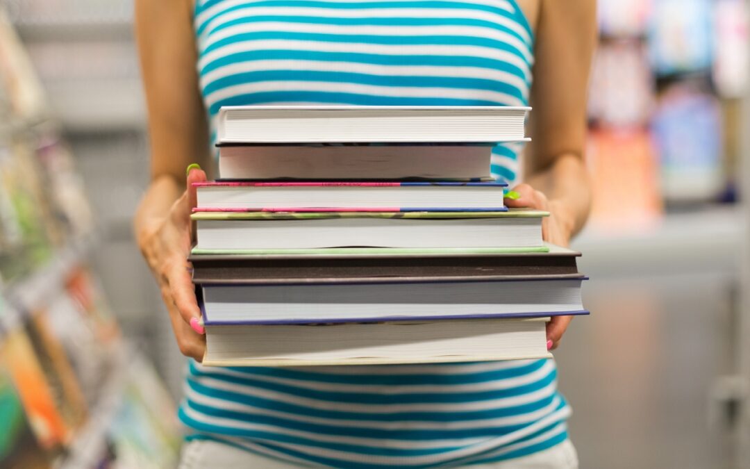 Minimalizm po polsku: jak zacząć od biblioteczki i nie żałować